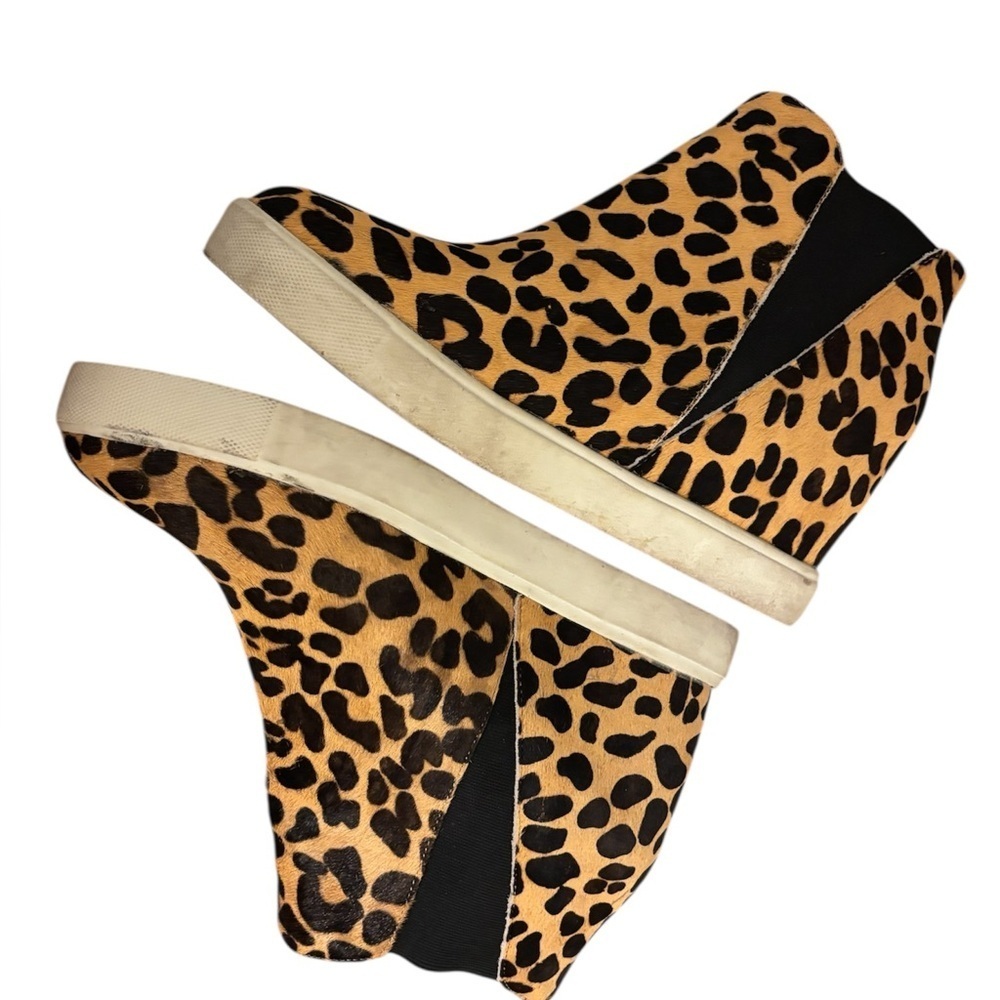 Coconuts by Matisse Lure Hidden Wedge Leopard Print Sneaker Boot Size 8.5